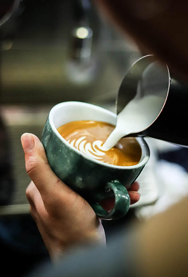 Tworzenie wzoru latte art